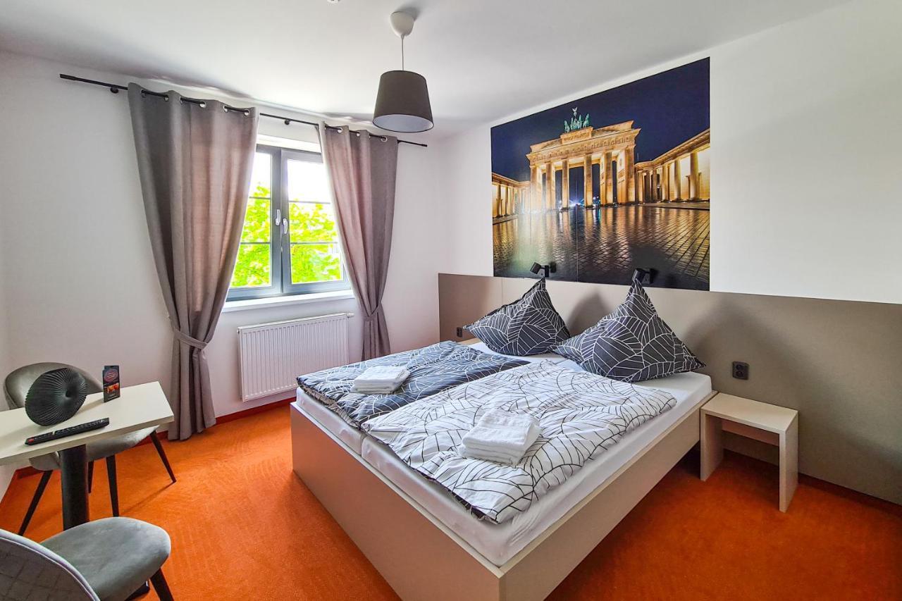 Pension Berlin Cheb Exterior foto